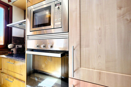 ce84625174a4811f224eb5263b4e5579 - 12