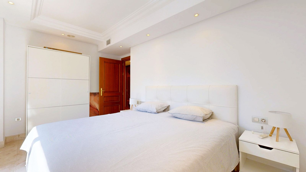 ce84625174a4811f224eb5263b4e5579 - 13