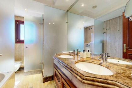 ce84625174a4811f224eb5263b4e5579 - 23