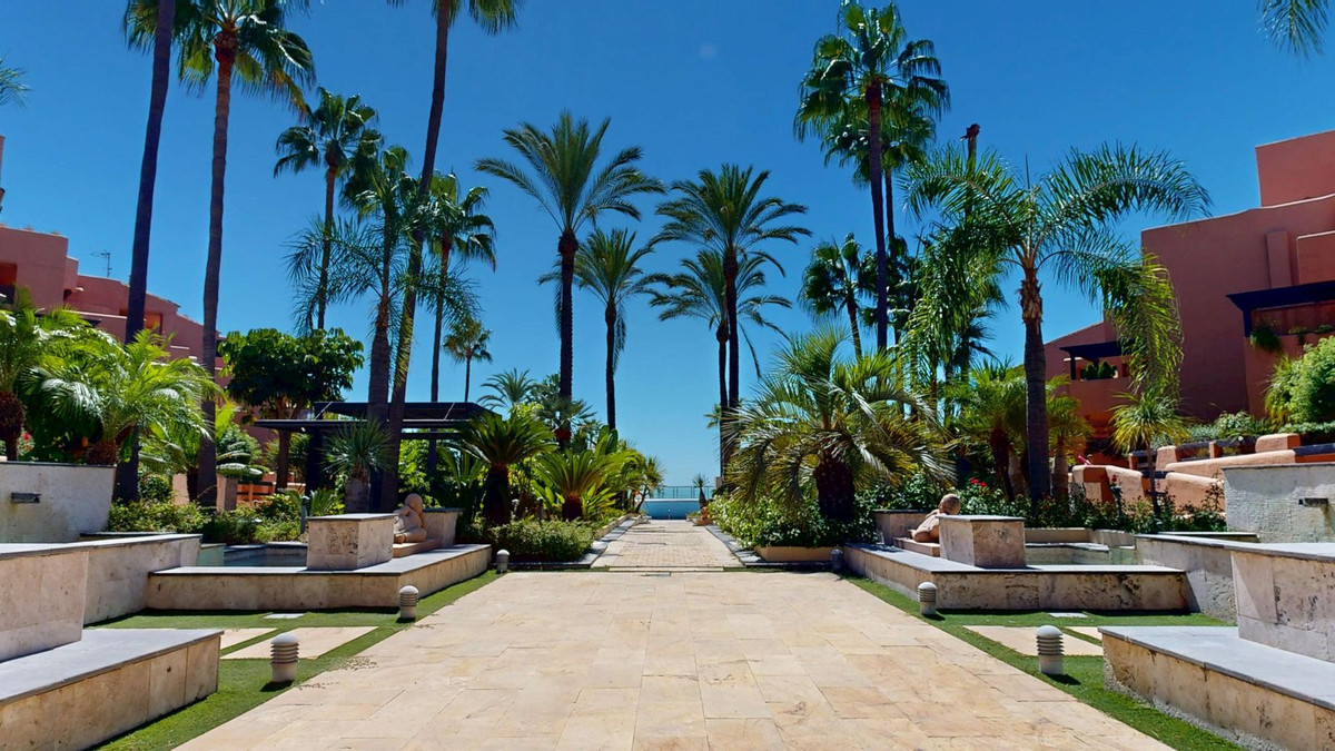 ce84625174a4811f224eb5263b4e5579 - 54