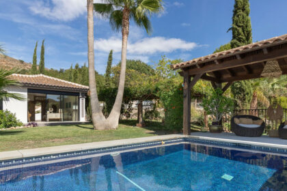 d016d5bedd1ee3ba91263f79ff660d89 - 11