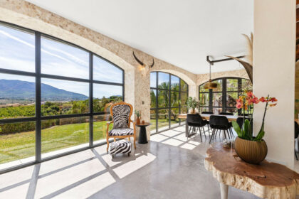 d016d5bedd1ee3ba91263f79ff660d89 - 19