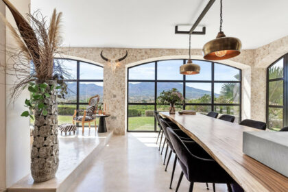 d016d5bedd1ee3ba91263f79ff660d89 - 2