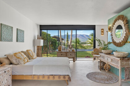 d016d5bedd1ee3ba91263f79ff660d89 - 28