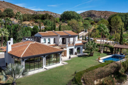 d016d5bedd1ee3ba91263f79ff660d89 - 3