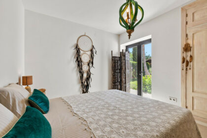 d016d5bedd1ee3ba91263f79ff660d89 - 40