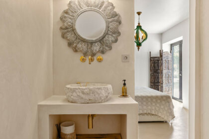 d016d5bedd1ee3ba91263f79ff660d89 - 43