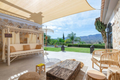 d016d5bedd1ee3ba91263f79ff660d89 - 9