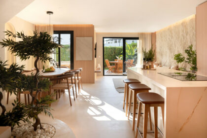 d12ec1f0cbd732c5e333ac77caeb204c - 1