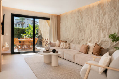 d12ec1f0cbd732c5e333ac77caeb204c - 16