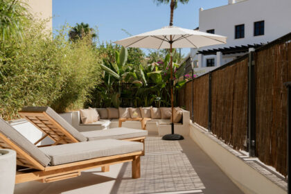 d12ec1f0cbd732c5e333ac77caeb204c - 18