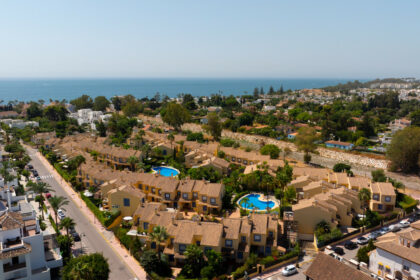 d12ec1f0cbd732c5e333ac77caeb204c - 52