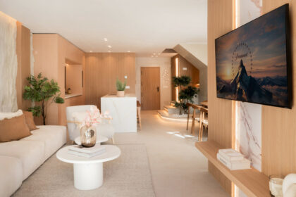 d12ec1f0cbd732c5e333ac77caeb204c - 9