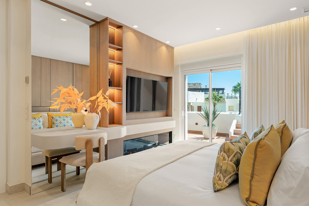 d15a7ca0aea9be125ab6b0ba6c93ae66 - 4