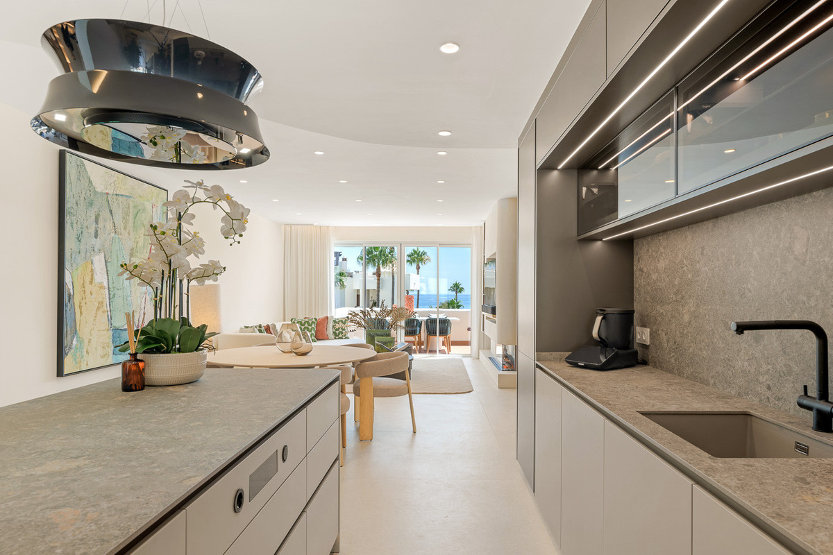 d15a7ca0aea9be125ab6b0ba6c93ae66 - 6