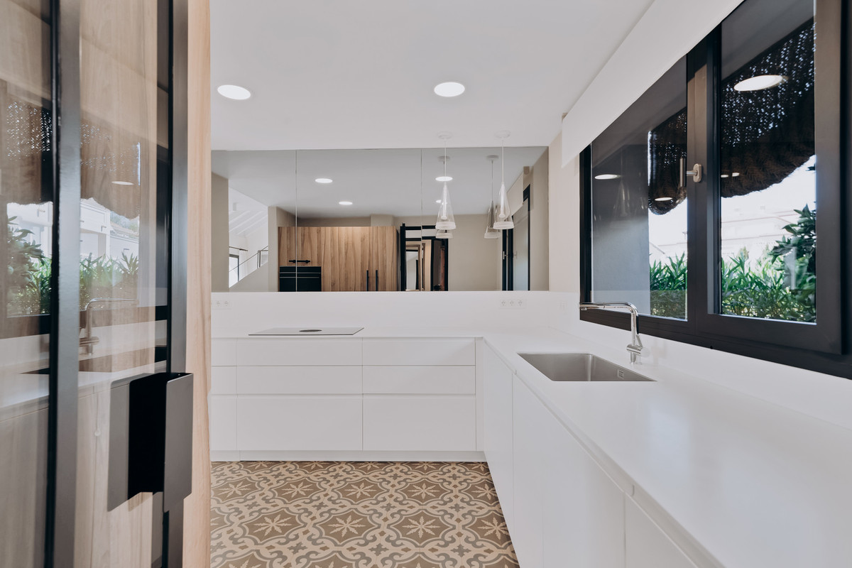 d16556db57c10c2ef6ab056904f1d4bf - 23