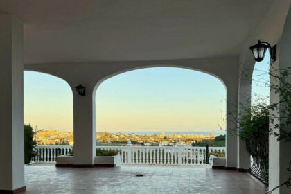 d213f94aeb6754577d727100ba0e39c0 - 73