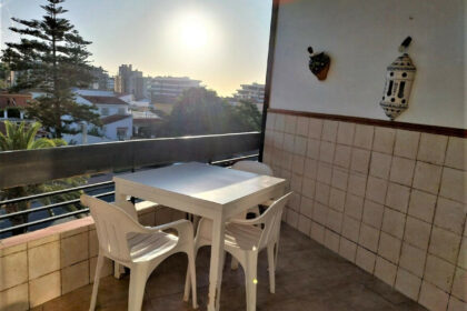 d215fae912bd2c7d269c7af5856ff5d5 - 1