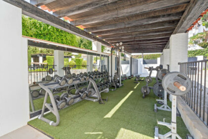 d2173a3f97e40e425c0b32d736c84227 - 10