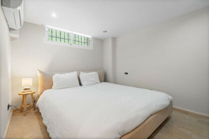 d2173a3f97e40e425c0b32d736c84227 - 20