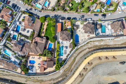 d2173a3f97e40e425c0b32d736c84227 - 23