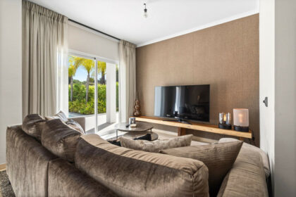 d2173a3f97e40e425c0b32d736c84227 - 3