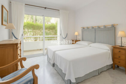 d2352d4b970eadbcfdb1446952ea7de0 - 19