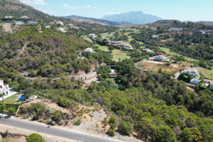 d2479121a65a8b7610a20ee9b34466b4 - 19