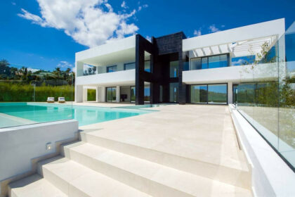 d26436a5fa0f39f7155549119f160899 - 1