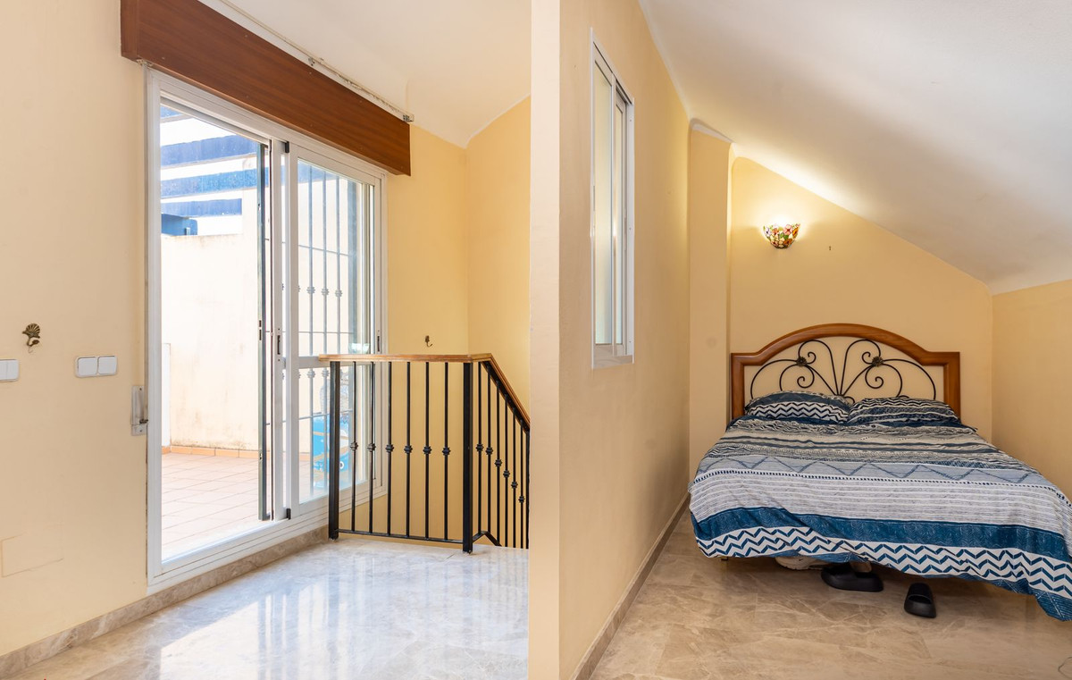 d28a136acd6bb37149c2673dec1dbba7 - 14