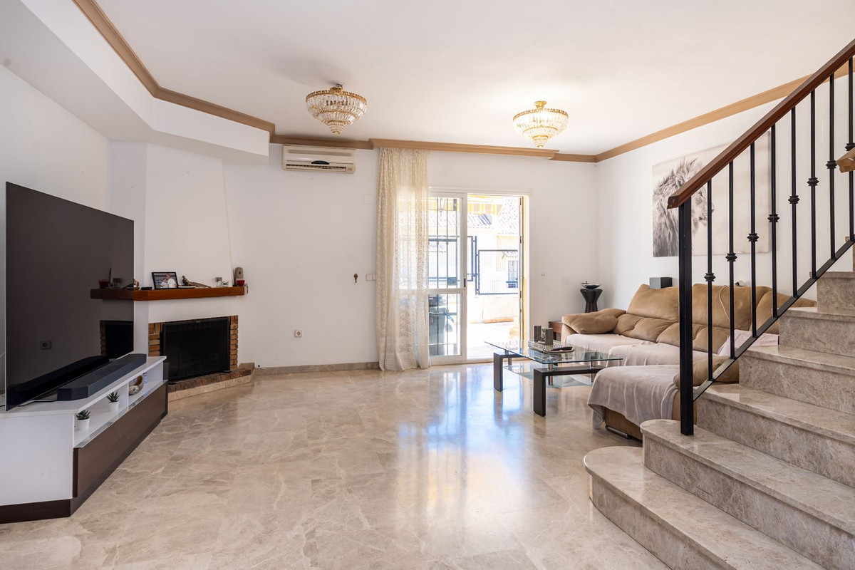 d28a136acd6bb37149c2673dec1dbba7 - 3