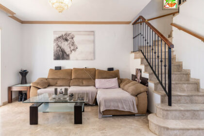 d28a136acd6bb37149c2673dec1dbba7 - 4