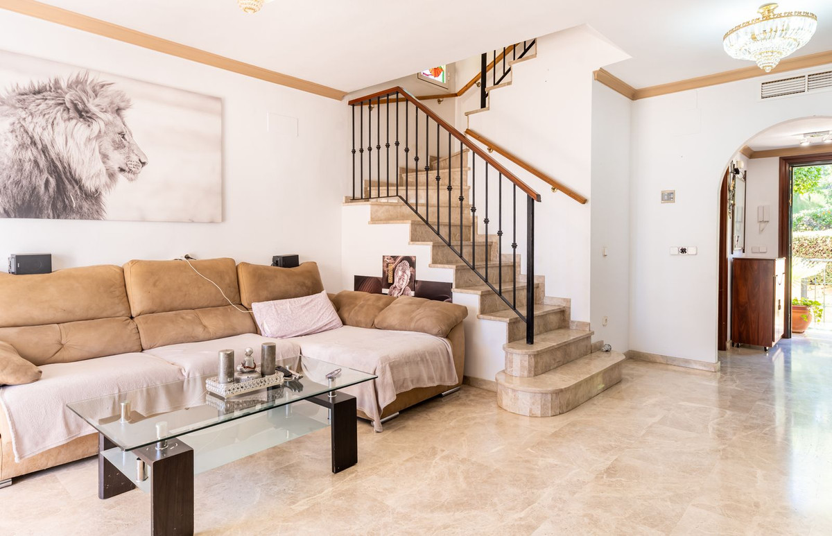 d28a136acd6bb37149c2673dec1dbba7 - 5