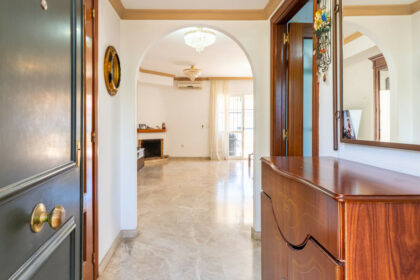 d28a136acd6bb37149c2673dec1dbba7 - 7