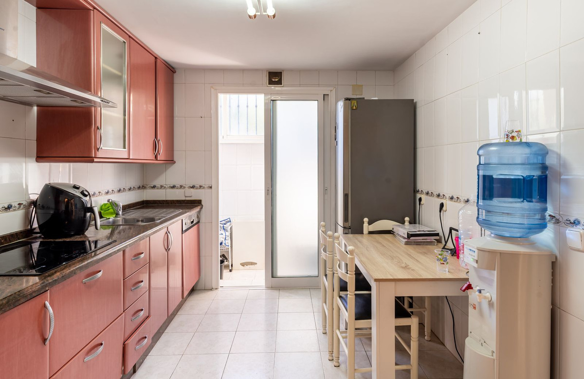 d28a136acd6bb37149c2673dec1dbba7 - 8