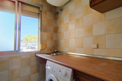 d2a638316bea4b3cb49e2cce41e23055 - 12