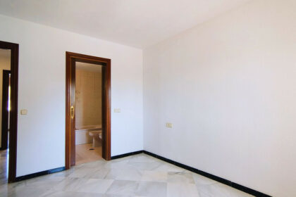 d2a638316bea4b3cb49e2cce41e23055 - 23