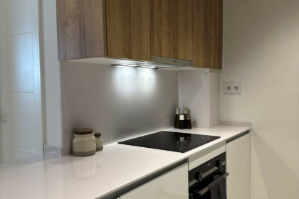 d4632df3994df5eb1ef93408d053a28c - 24