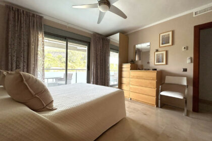 d66ee97874d341c76ca5719482e77eef - 18