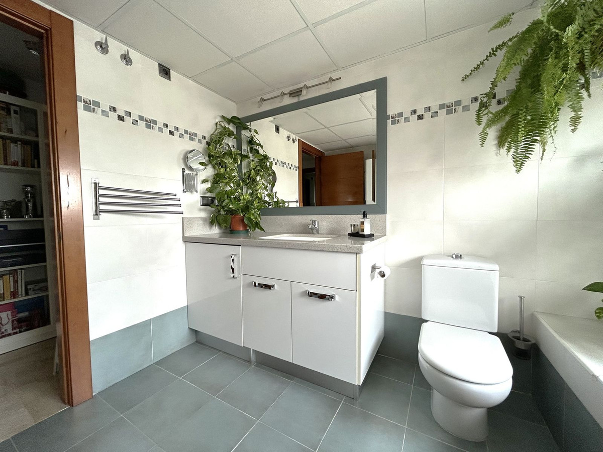 d66ee97874d341c76ca5719482e77eef - 26