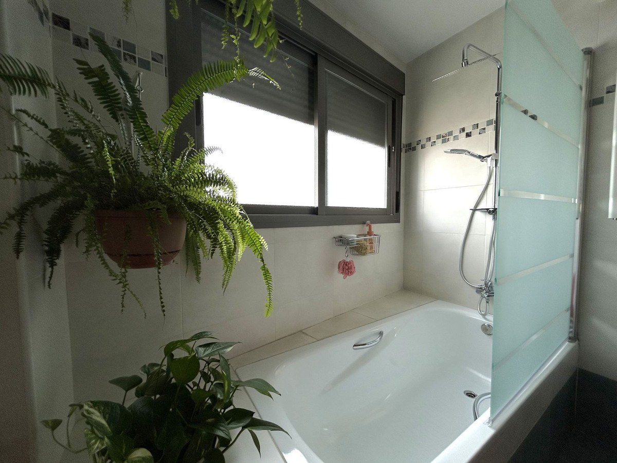 d66ee97874d341c76ca5719482e77eef - 27