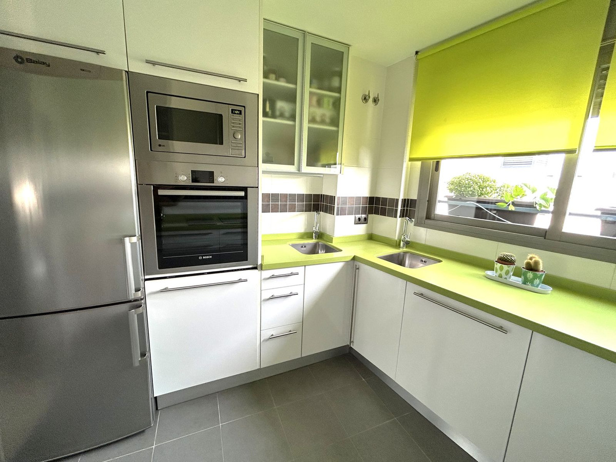 d66ee97874d341c76ca5719482e77eef - 4