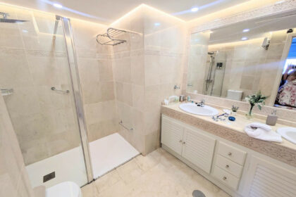 d68afa048bd71f91057f908873f5ef64 - 12