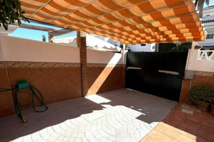 d79393a82b8df235f9c55701347edeba - 2