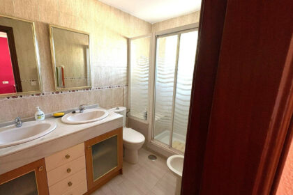 d79393a82b8df235f9c55701347edeba - 24