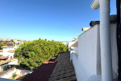 d79393a82b8df235f9c55701347edeba - 44