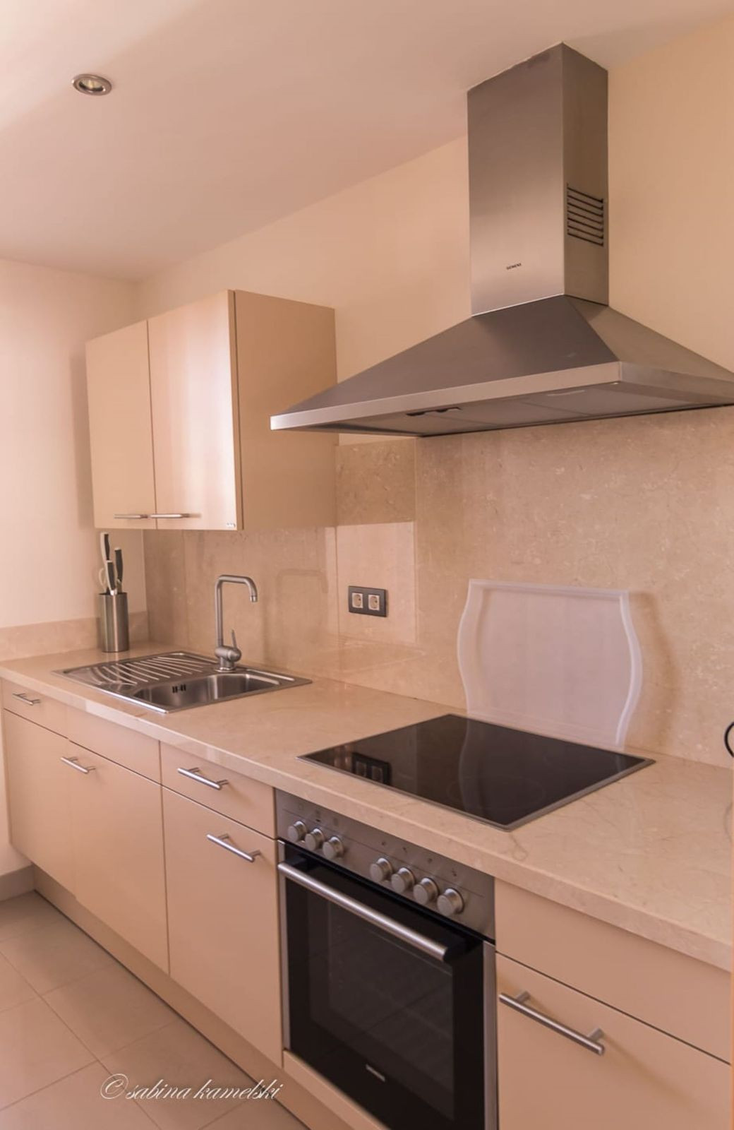 d79bc7f7074d100b1ab87e84f32b9e31 - 3