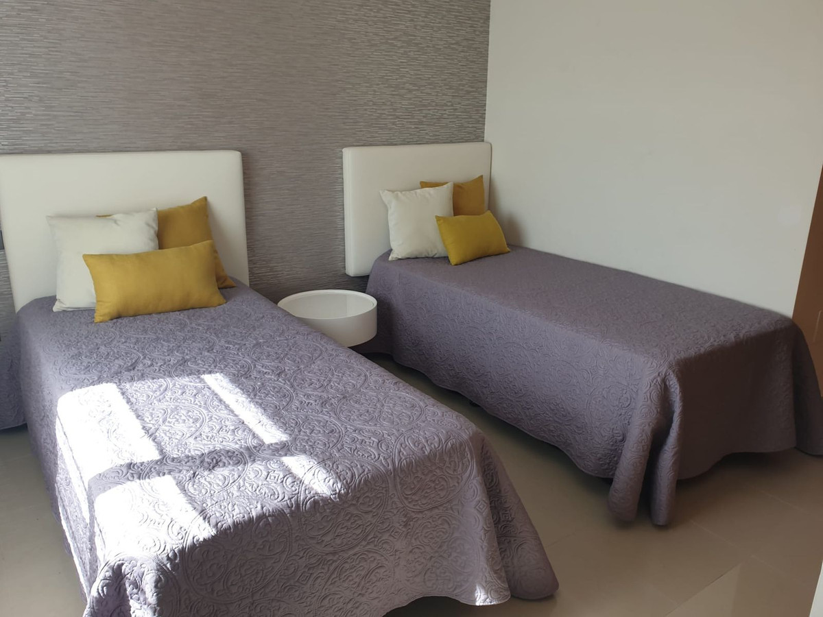 d79bc7f7074d100b1ab87e84f32b9e31 - 5