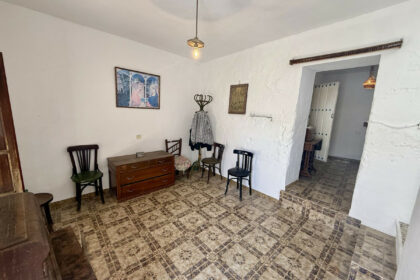 d79ee9aa14000f1dd2db85d70cb04cd9 - 12