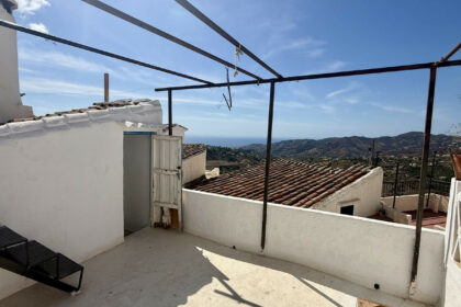 d79ee9aa14000f1dd2db85d70cb04cd9 - 20